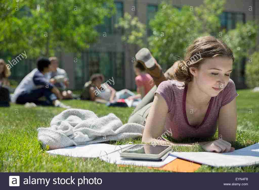 How to Manage Money | Tips for College Grads 1 How to Manage Money | Tips for College Grads